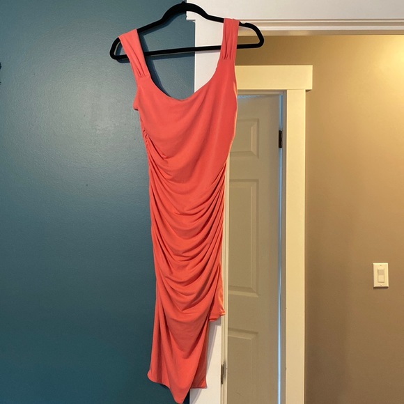 BEAUTIFUL peach Guess dress! - Picture 1 of 5